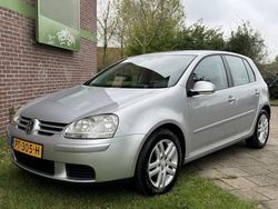 Grijs Gebruikt 2007 VW Golf V Hatchback | € 2.995 (Eerlijke prijs)