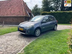 Blauw Gebruikt 2010 Renault Clio GrandTour Dynamique Stationwagen | € 2.950 (Eerlijke prijs)