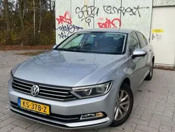 Grijs Gebruikt 2015 VW Passat Sedan | € 12.995 (Eerlijke prijs)