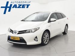 Wit Gebruikt 2013 Toyota Auris Hybrid Stationwagen | € 10.950 (Eerlijke prijs)