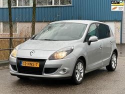 Grijs Gebruikt 2010 Renault Scénic III MPV | € 4.250 (Eerlijke prijs)