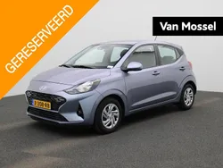 Meta blue Gebruikt 2024 Hyundai i10 Comfort Hatchback | € 18.940 (Eerlijke prijs)