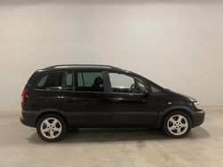 Zwart, metallic lak Gebruikt 2003 Opel Zafira MPV | € 1.095