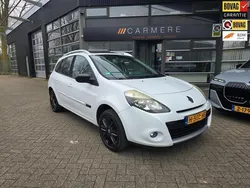 Wit Gebruikt 2010 Renault Clio GrandTour Collection Stationwagen | € 2.350 (Eerlijke prijs)
