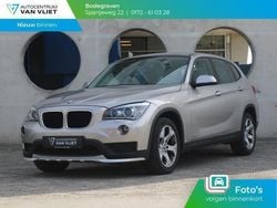 Kaschmirsilber metallic (grijs metallic) Gebruikt 2015 BMW X1 Executive SUV | € 18.900 (Super prijs)