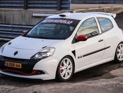 Wit Gebruikt 2010 Renault Clio R.S. R.S. Hatchback | € 19.500