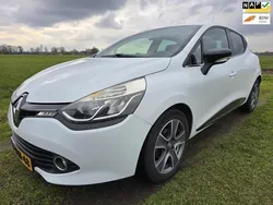 Wit Gebruikt 2014 Renault Clio IV Night&Day Hatchback | € 6.999 (Eerlijke prijs)
