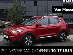 Rood Nieuw 2025 MG ZS Luxury Sedan | € 31.400 (Duur)