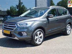 Grijs Gebruikt 2019 Ford Kuga Titanium SUV | € 19.820 (Eerlijke prijs)