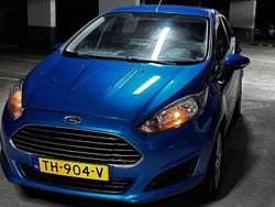 Blauw Gebruikt 2014 Ford Fiesta Titanium Hatchback | € 6.955 (Eerlijke prijs)