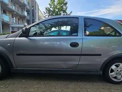 Zilver Gebruikt 2003 Opel Corsa Elegance Hatchback | € 1.500 (Duur)