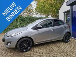 Grijs Gebruikt 2014 Mazda 2 Hatchback | € 7.950 (Eerlijke prijs)
