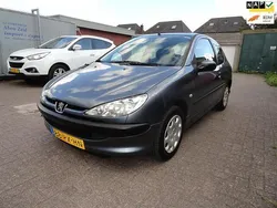 Grijs Gebruikt 2005 Peugeot 206 Hatchback | € 2.250 (Eerlijke prijs)