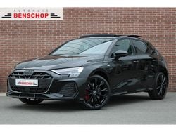 Zwart Nieuw 2025 Audi A3 Sportback e-tron Competition Sedan | € 52.450 (Goede deal)