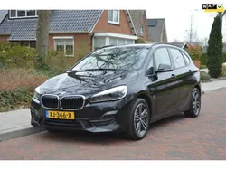 Zwart Gebruikt 2019 BMW 225 Active Tourer iPerformance MPV | € 16.995 (Eerlijke prijs)