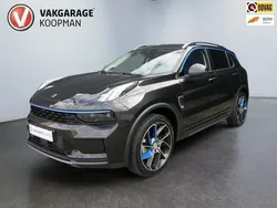 Zwart, metallic lak Gebruikt 2022 Lynk & Co 01 SUV | € 26.995 (Eerlijke prijs)