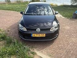 Zwart Gebruikt 2014 VW Golf VII Highline Hatchback | € 7.000 (Goede deal)