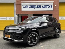 Zwart Gebruikt 2024 VW Tiguan R-line Edition SUV | € 49.950 (Eerlijke prijs)