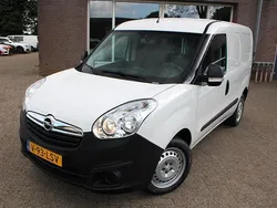 Wit Gebruikt 2015 Opel Combo MPV | € 9.500 (Duur)