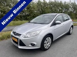 Grijs Gebruikt 2013 Ford Focus Hatchback | € 6.900 (Eerlijke prijs)