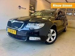 Zwart (metallic) Gebruikt 2012 Skoda Superb Business Line Stationwagen | € 3.995 (Goede deal)