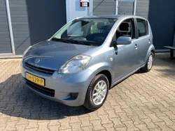 Grijs Gebruikt 2009 Daihatsu Sirion Hatchback | € 3.250