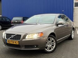 Grijs (metallic) Gebruikt 2007 Volvo S80 Summum Sedan | € 7.995 (Eerlijke prijs)