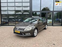 Bruin Gebruikt 2012 VW Passat Executive Sedan | € 5.950 (Eerlijke prijs)