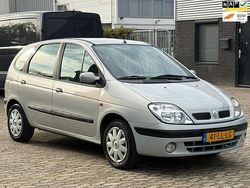 Grijs Gebruikt 2003 Renault Scénic MPV | € 1.999 (Eerlijke prijs)