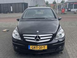 Zwart Gebruikt 2006 Mercedes B170 MPV | € 3.800 (Eerlijke prijs)
