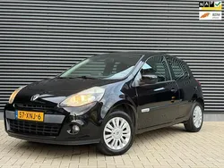 Zwart Gebruikt 2012 Renault Clio IV Collection Hatchback | € 5.450 (Eerlijke prijs)