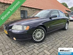 Blauw Gebruikt 2004 Volvo S60 Kinetic Sedan | € 2.995 (Eerlijke prijs)