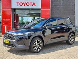 Zwart Gebruikt 2024 Toyota Corolla Cross Style SUV | € 35.499 (Eerlijke prijs)