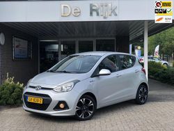 Grijs Gebruikt 2015 Hyundai i10 Comfort Hatchback | € 8.450 (Iets duurder)