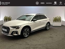 Wit Nieuw 2025 Audi A3 e-tron Advanced Hatchback | € 46.989