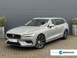 Grijs Gebruikt 2025 Volvo V60 Stationwagen | € 41.900 (Eerlijke prijs)