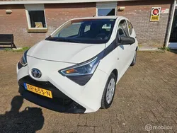 Wit Gebruikt 2018 Toyota Aygo Hatchback | € 7.945 (Eerlijke prijs)