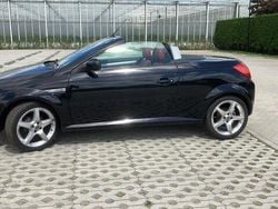 Zwart Gebruikt 2007 Opel Tigra Cabriolet | € 2.600 (Eerlijke prijs)