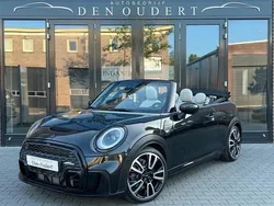 Zwart Gebruikt 2023 Mini John Cooper Works Cabriolet Cabriolet | € 38.950 (Eerlijke prijs)