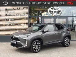 Grijs Gebruikt 2024 Toyota Yaris Edition MPV | € 30.950