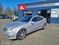 Grijs Gebruikt 2003 Mercedes C230 Coupé | € 1.150