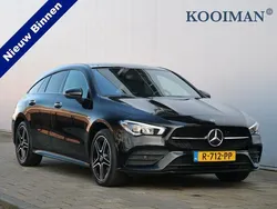 Zwart, metallic lak Gebruikt 2022 Mercedes CLA250 Shooting Brake AMG line Stationwagen | € 34.345 (Eerlijke prijs)