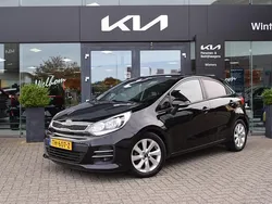 Zwart Gebruikt 2015 Kia Rio Hatchback | € 11.355 (Iets duurder)
