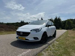 Wit Gebruikt 2015 Opel Corsa Color Edition Coupé | € 8.000 (Goede deal)