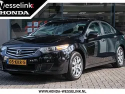 Zwart, metallic lak Gebruikt 2010 Honda Accord Comfort Sedan | € 6.950 (Goede deal)