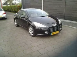 Zwart Gebruikt 2006 Peugeot 307 CC Cabriolet | € 8.498