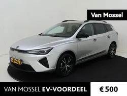 Grijs, metallic lak Gebruikt 2023 MG MG5 EV Luxury Stationwagen | € 23.495 (Eerlijke prijs)