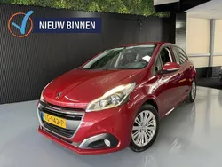 Rood Gebruikt 2017 Peugeot 208 Active Hatchback | € 6.990 (Eerlijke prijs)