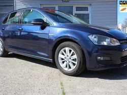 Blauw Gebruikt 2016 VW Golf VII Trendline Hatchback | € 9.450 (Eerlijke prijs)