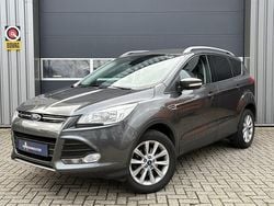 Grijs Gebruikt 2015 Ford Kuga Titanium SUV | € 10.450 (Goede deal)